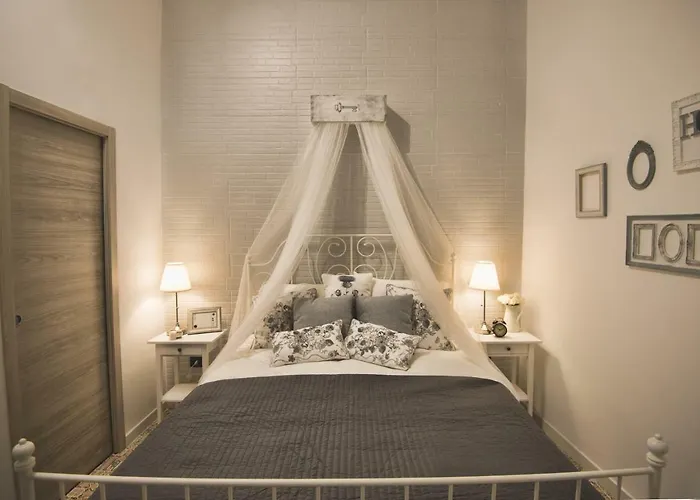 Elegant - Il Vicolo Storico Bed & Breakfast Salerno