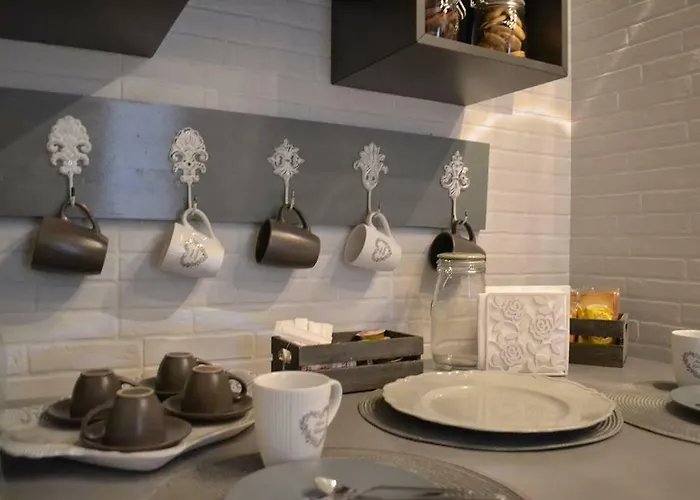 Bed & Breakfast Elegant - Il Vicolo Storico Salerno