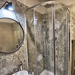 Elegant - Il Vicolo Storico 4* Σαλέρνο