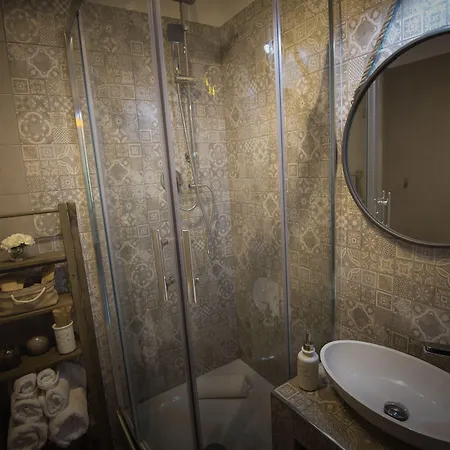 Elegant - Il Vicolo Storico Bed & Breakfast