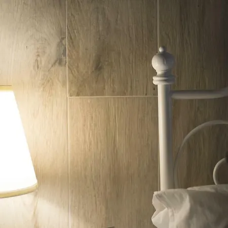 Elegant - Il Vicolo Storico 4*